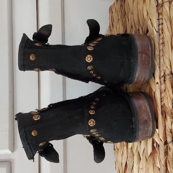 UGG suede moto boot, black, Sz 5, EUC - Picture 4 of 12